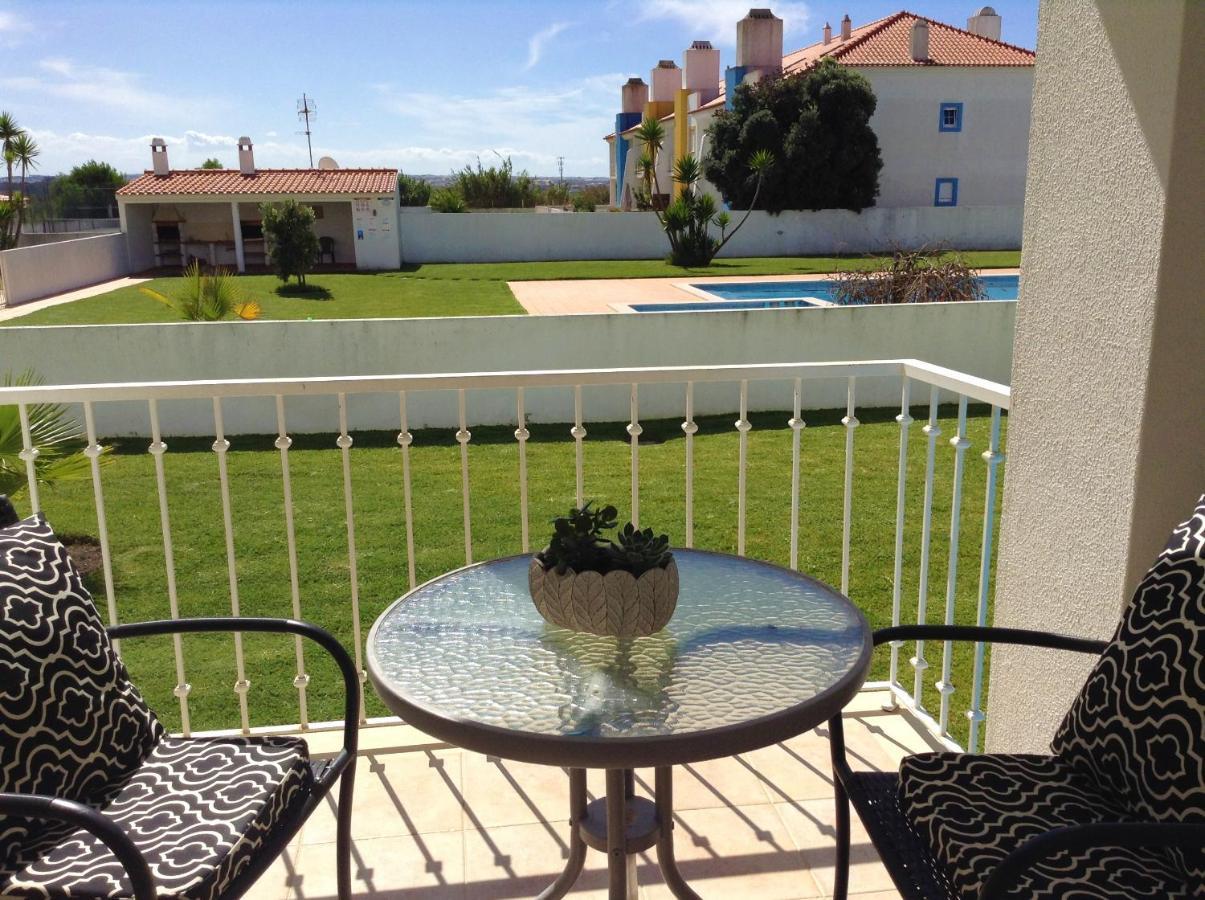 Palmeiras Apartement - T1 Com Piscina Baleal Esterno foto