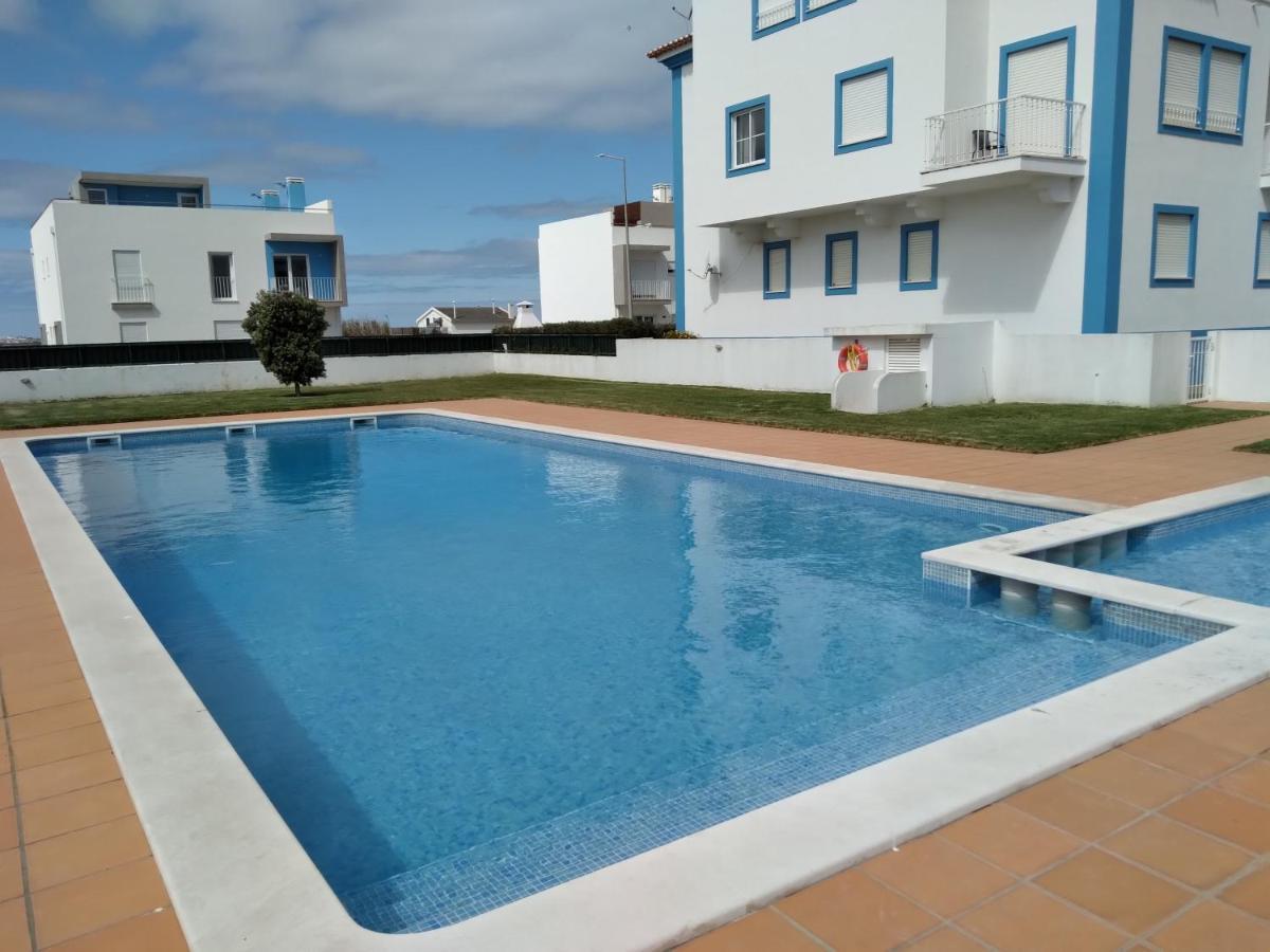 Palmeiras Apartement - T1 Com Piscina Baleal Esterno foto