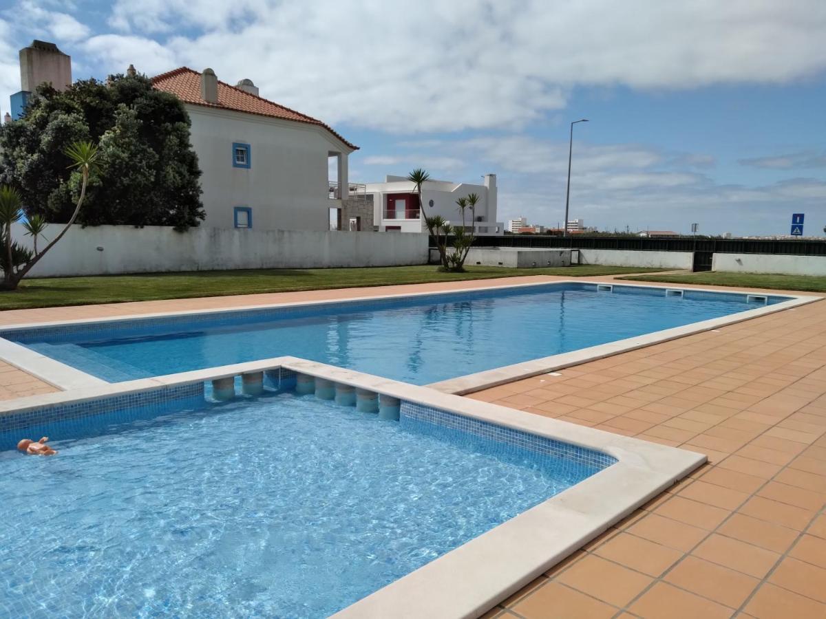 Palmeiras Apartement - T1 Com Piscina Baleal Esterno foto