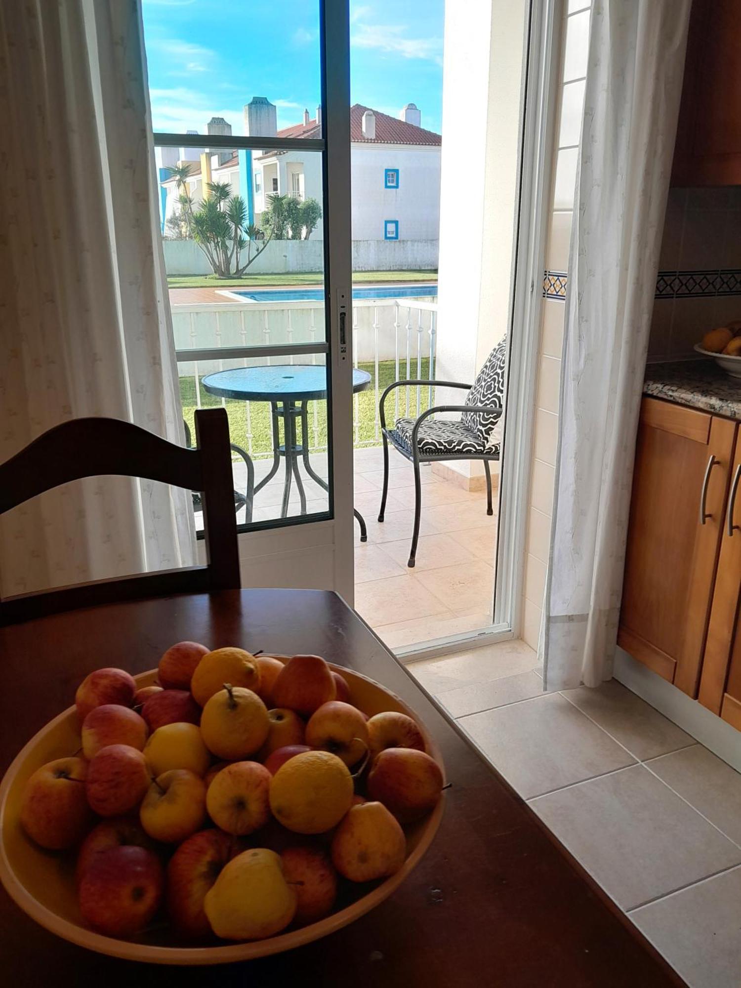 Palmeiras Apartement - T1 Com Piscina Baleal Esterno foto