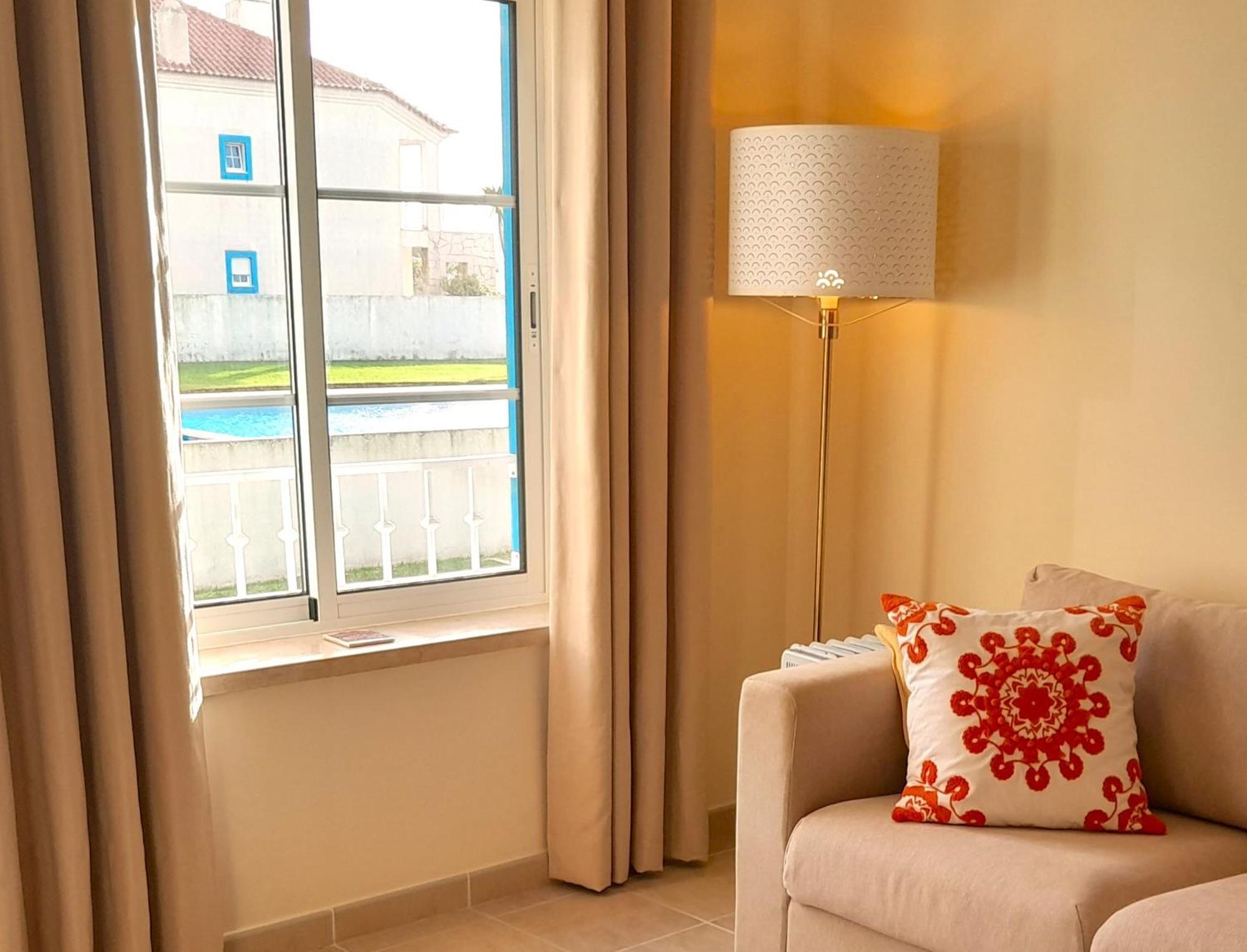 Palmeiras Apartement - T1 Com Piscina Baleal Esterno foto